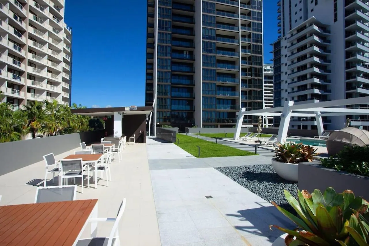 גולד קוסט Modern Broadbeach Apartment With Amazing Views