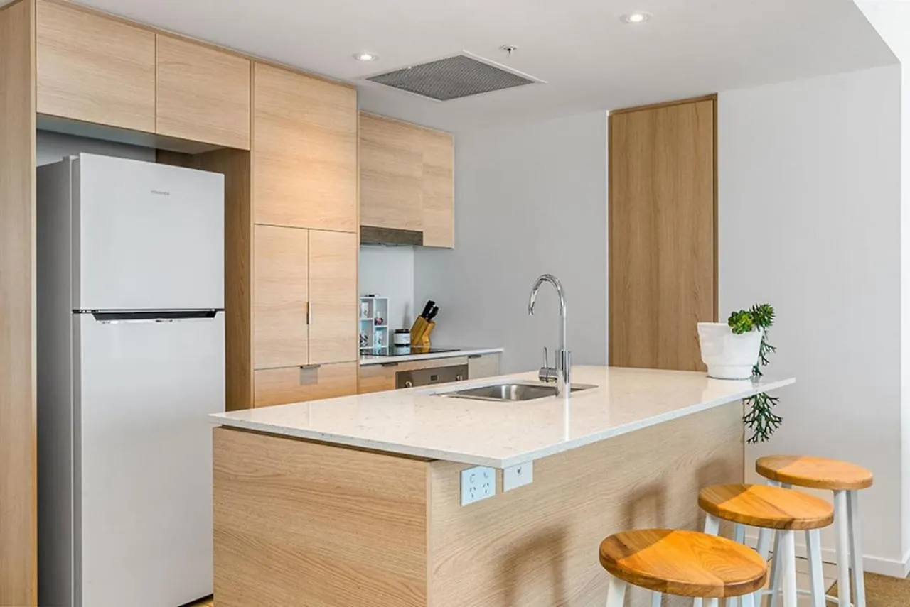 גולד קוסט Modern Broadbeach Apartment With Amazing Views