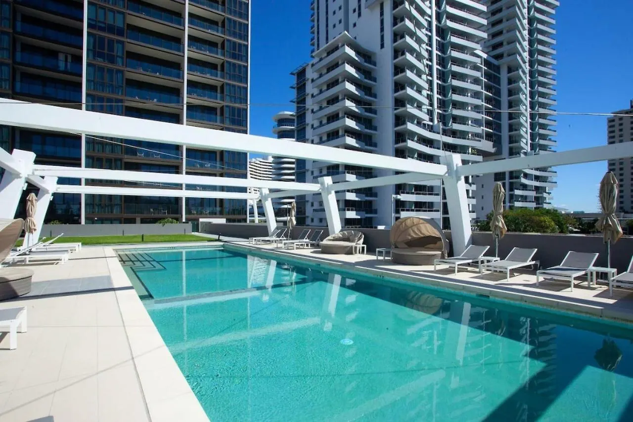 펜션 Modern Broadbeach Apartment With Amazing Views 골드코스트