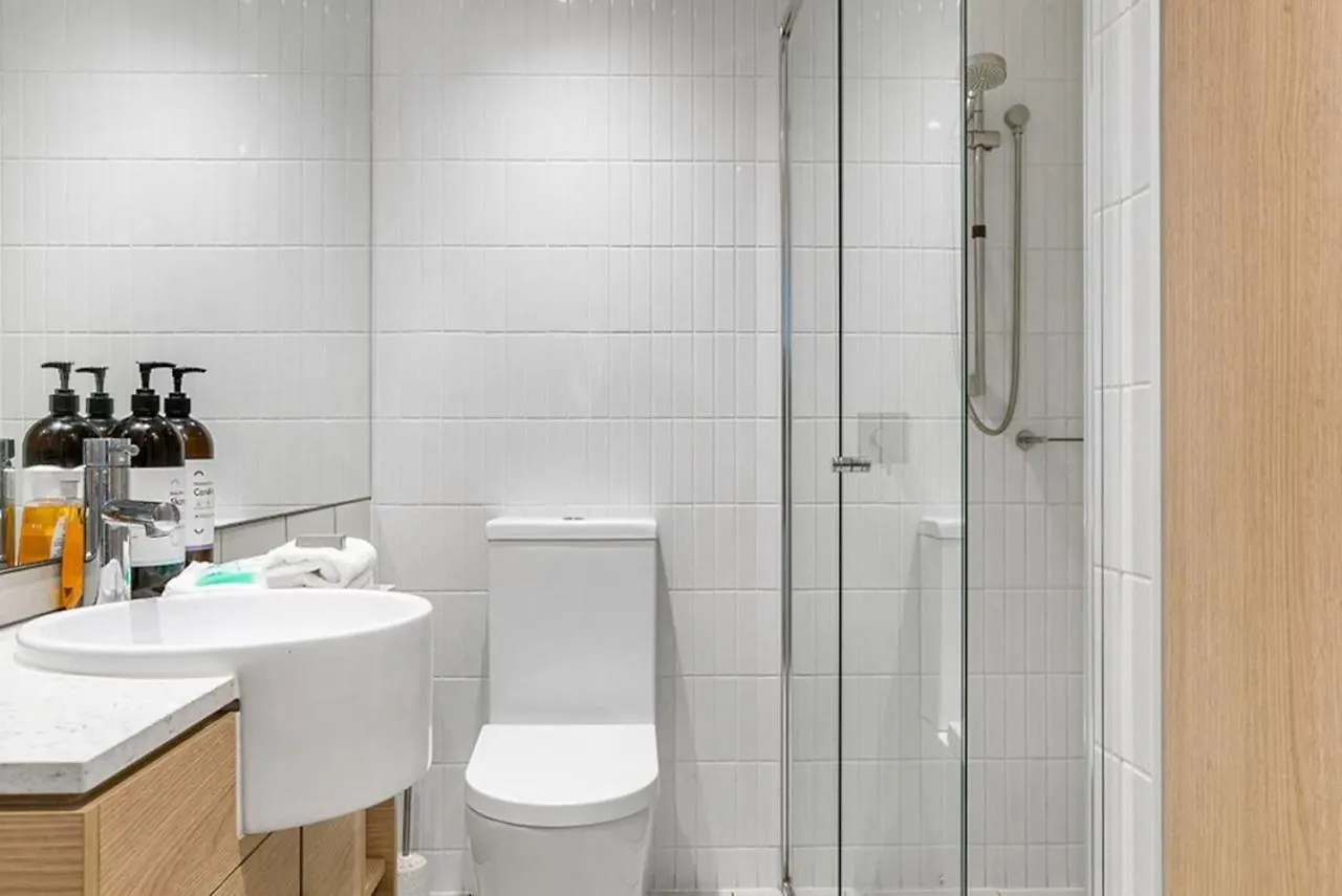 Modern Broadbeach Apartment With Amazing Views 골드코스트